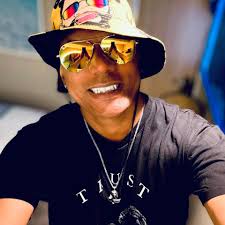 Scott Ross (@scott.ross.7146) • Facebook