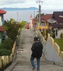 Situs batu kuda ini memang agak mistis, bahkan ada aturan yang berlaku, setiap hari senin dan kamis para pendaki atau siapapun dilarang memasuki area gunung manglayang. Batu Pandita Situs Sejarah Di Negeri Booi Pulau Saparua Maluku Tengah Kompasiana Com