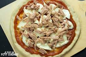 Recette De Pizza Au Thon Oignon Et Mozzarella Recette Pizza Thon Recette Pizza Pizza