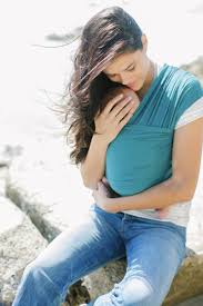 Tie a slip knot in the sheet by following the steps below: How To Basic New Mom S Guide To Tying Using A Baby Wrap Ergobaby Blog
