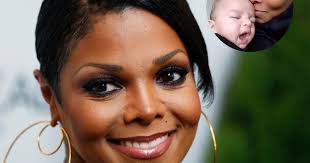 Janet Jackson lần đầu khoe con sau khi li dị chồng
