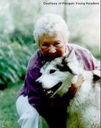 Tree Castle Island : Amazon.in: Books