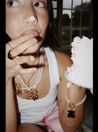 Oso is 40🧸🎂💞 happy bear-day! @tousjewelry