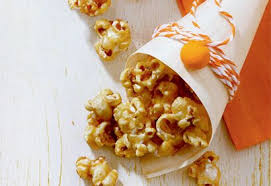 Recette De Pop Corn Au Caramel Coup De Pouce Tailgate Food Healthy Dessert Recipes Chocolate Dessert Recipes