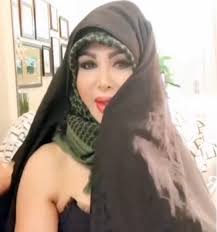 بالاترین: ترفند پوسیده و بی اثر مدل 1357 -_- داستان هرزگی و فاحشه گری &  چادرمشکی