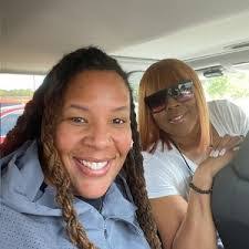 Maura Lawrence's Instagram, Twitter & Facebook