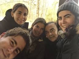 يؤدي الممثل الفرنسي فرنسوا كلوزيه دور كارلوس غصن في مسلسل جديد بعنوان «لو فوجيتيف» (الهارب)، يتناول ذروة مسيرة الرئيس. ÙƒØ§Ø±Ù„ÙˆØ³ ØºØµÙ† ÙÙŠ Ù„ Ø¨Ù†Ø§Ù† ÙˆÙ„Ù† ÙŠ Ø­Ø³Ù… Ø§Ù„Ø£Ù…Ø± Ù‚Ø±ÙŠØ¨ Ø§ Arabs Auto