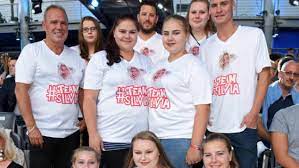 Lavinia wollny, 20, hat in den vergangenen monaten ordentlich abgespeckt und ihren erfolg auch mit ihren fans bei instagram geteilt. Kaum Wiederzuerkennen So Schlank Ist Lavinia Wollny Mittlerweile