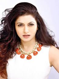 Bhagyashree Reveals the Secret Behind her Glowing Skin | Filmfare.com