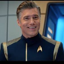Bild Konnte Enthalten 1 Person Star Trek Discovery Captain Star Trek Captains Star Trek Characters