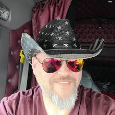 Wrote a song called “Mountain Made” about growing up in southern West  Virginia, hope y'all like this one 🤍