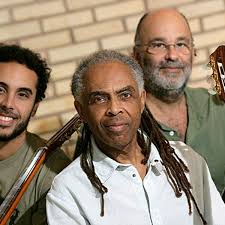 Coisa linda nesse mundo é sair por um segundo e te encontrar por aí e ficar sem compromisso pra fazer festa ou comício com você perto de mim. From Music To Politics Gilberto Gil Mixes It Up Mpr News