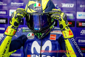 Www.valentinorossi.com www.vr46.it www.fanclubvalentinorossi.com twitter see more of valentino rossi vr46 official on facebook. Wear A Helmet Just Like Valentino Rossi S Motorbike Writer