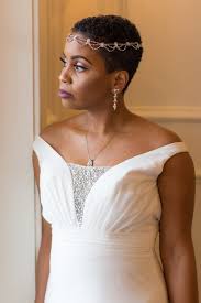 Parce que la coiffure de la. These Beautiful Bridal Hairstyles Will Make Your Wedding Day Even More Gorgeous Short Bridal Hair Natural Hair Bride Bridal Hair Inspiration
