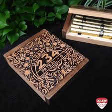 Cara membuat kotak rokok berbentuk rumah mini dari kardus, suntikan, dan selang plastik. Pin On Kayu