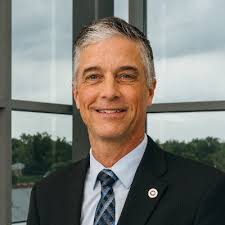 Ryan Arnold (@RyanNeilArnold)