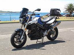 Living with the bmw f800r , 1 year on! Puig Touring Vs Naked New Generation Screen For F800r