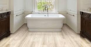 Trafficmaster Allure Ultra 7 5 In X 47 6 In Aspen Oak White Resilient Vinyl Plank Flooring 20 Sq Ft Case 54617 0 At The Home Depot Badkamer Huis