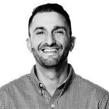 Kari Herrin's Instagram, Twitter & Facebook