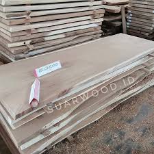 No Joid Or Solid Wood Dining Table Live Edge Dining Table Live Edge Solid Suar Wood Indonesia Suppliers Countertops Solid Wood Coffee Table Side Ta Di 2020 Meja Kantor