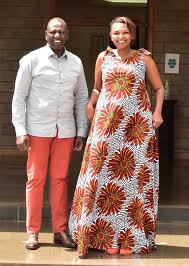 Huyu karen nyamu ni home wrecker bytha, anachokoza tuu bibi ya samidoh … ian: Karen Nyamu On Twitter I Paid A Courtesy Call On Hustler 1