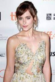 Dakota johnson is an american actress and model. Dakota Johnson Setzt Sie Damit Einen Neuen Trend Nach Jamie Dornan
