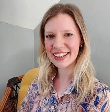 Anna Schall's Instagram, Twitter & Facebook