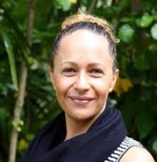 Lizard Replaces Queen