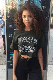 Bad Ideas To Kick Off The Week 79 Photos Curly Hair Styles Women Style