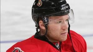 Ryan Keller demeure un Sénateur