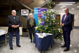 Neue optik des login buttons. Weihnachtsbaumaktion 2020 Der Kinderschutzbund Dksb