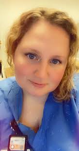 Hello, I could use some advice. My daughter is heading off to college at  the University of Chicago from California. She has never experienced snow  or lived in cold weather, so I