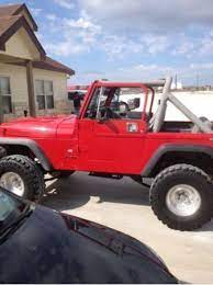 1990 Jeep Wrangler - This Pic Makes Me Miss My Old Jeep - I Had 12 Doors It Was Redgray Also Oldjeep Old Jeep Jeep Wrangler Classic Trucks
