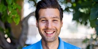 Daniel Fendt's Instagram, Twitter & Facebook