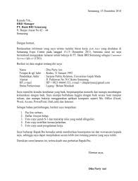 Pasti kamu sedang browsing di google contoh surat lamaran kerja kan ? 16 Contoh Surat Lamaran Pekerjaan Paling Menarik Contoh Surat