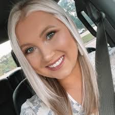 Savannah Tate's Instagram, Twitter & Facebook