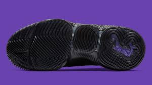 3.zoom + max cushioning technology; Nike Lebron 16 I M King Black Metallic Gold Black Bq5970 007 Release Date Sole Collector