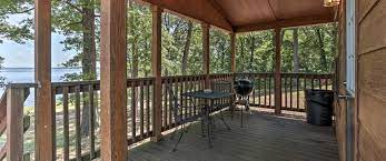 Discover 2,010 cabins to book online direct from owner in texas, united states of america. Plan Your Great Escape With Lake Cabins In Texas Vrbo