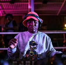 Mgiftoz sa, reece madlisa, zuma. Ubetoo On Twitter Busta 929 Needs Help On Which Project To Drop Next And Who To Feature News Busta929 Busta 929 Reveals He Needs Help Figuring Out Which Artist To Feature On