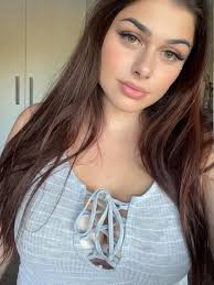 Throwback too @evas_botanical_tattoos 🥰 can't wait to see you again  sweetheart 💛