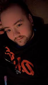 Hi. I am Jackson from Brazil. I am 22 years (Top)