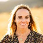 Kari Cramer's Instagram, Twitter & Facebook