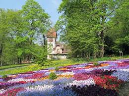 Blick Uber Das Thomasbeet Zum Haus Thereseinstein Garden Hoferland Stadtlandhof Relaxation Bildergalerie Botanischer Garten Garten