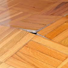 carrelage travertin prix pose et conseils pour tout savoir revetement mural douche carrelage travertin salle de bains beton cire