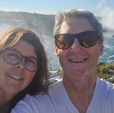 Is the macaron vendor from Mason's FLA market still selling macarons?