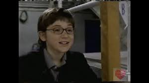 O pequeno génio) é um filme original do disney channel lançado em 1999. Genius Quints Disney Channel Movies Promo 2000 Tuesday Youtube
