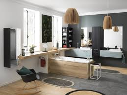 On utilise en effet le carrelage dans la salle de bain non seulement au sol mais également au mur ! Du Bois Pour Une Salle De Bains Chaleureuse 10 Idees Pour Bien L Integrer