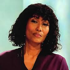 Join Hannah Cruz as she preps for CHESS opening night, takes us inside the  Legacy Robe Ceremony and more