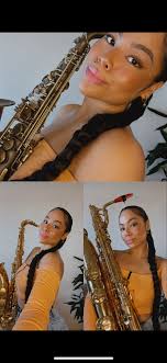 Romana de Meneges added a new photo.