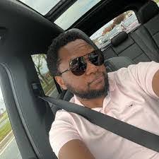 Alan Ami's Instagram, Twitter & Facebook